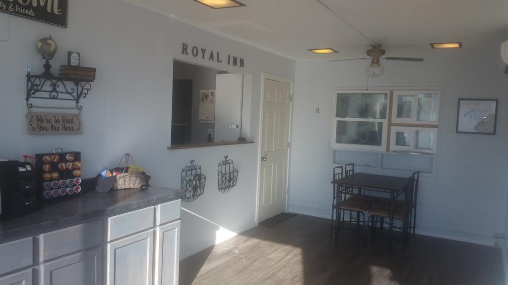 Royal Inn Casper Exterior photo